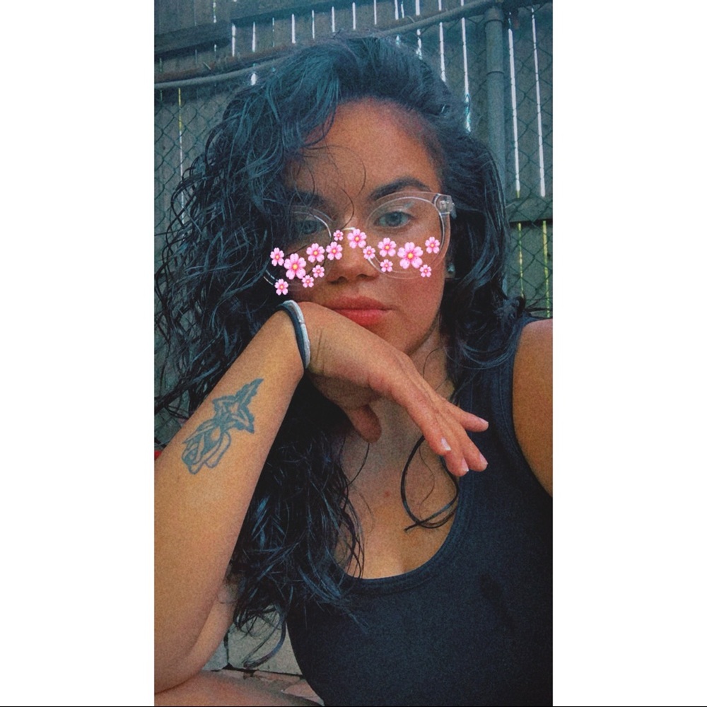 Meet your Posher, Estefania